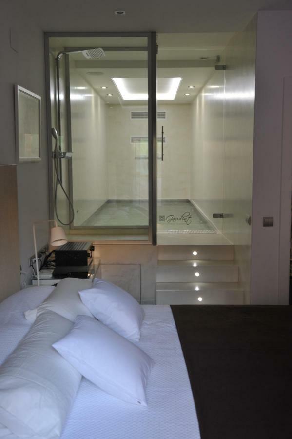 Gaudint Barcelona Suites Exterior photo